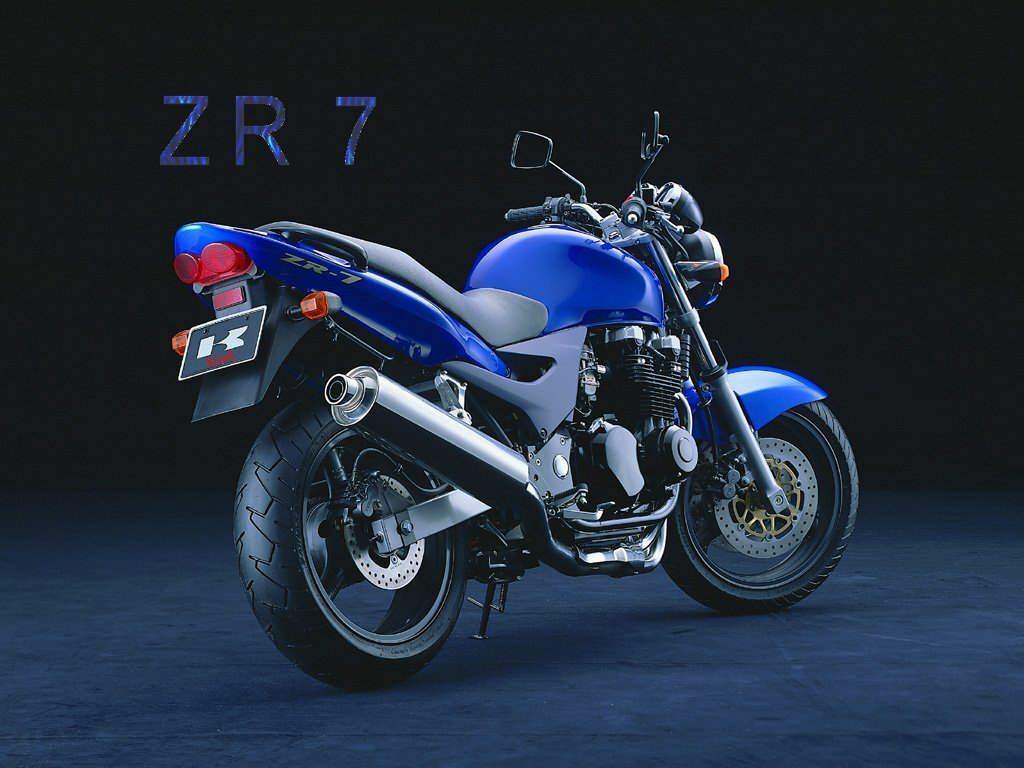 ZR750F 外装一式です！